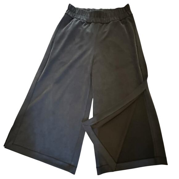 Lululemon Cupro Blend Ultra Wide-Leg Black Pants Size 8 QuietLuxury Athleisure - Picture 3 of 12